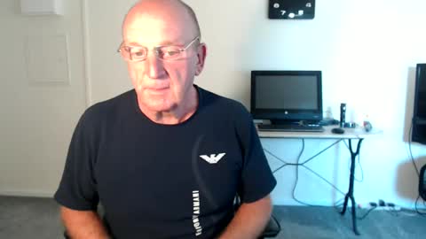 Snapshot of boppy21 chatting on March 4, 2025, 2:42 pm Boppy21 online show from March 4, 2025, 2:42 pm