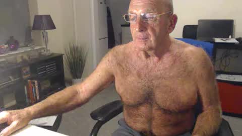 Snapshot of boppy21 chatting on September 21, 2025, 7:04 pm Boppy21 online show from September 21, 2025, 7:04 pm