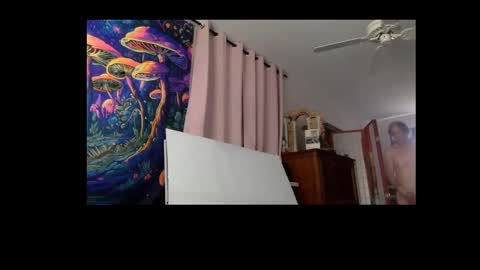 Bottomboo7 online show from December 13, 2024, 1:22 pm