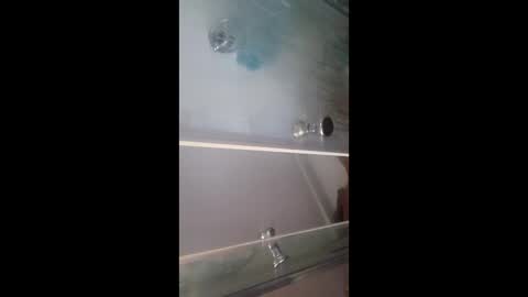 bouncybronze online show from September 12, 2025, 9:59 pm