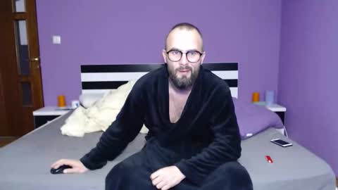 Snapshot of bouth_dream chatting on October 23, 2025, 6:39 pm Angel-Boy online show from October 23, 2025, 6:39 pm