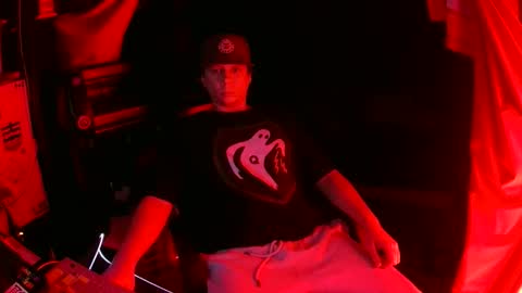 Snapshot of bowerboi1217 chatting on November 20, 2025, 7:08 am Bowerboi1217 online show from November 20, 2025, 7:08 am