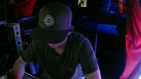 Snapshot of bowerboi1217 chatting on November 28, 2025, 1:08 am Bowerboi1217 online show from November 28, 2025, 1:08 am