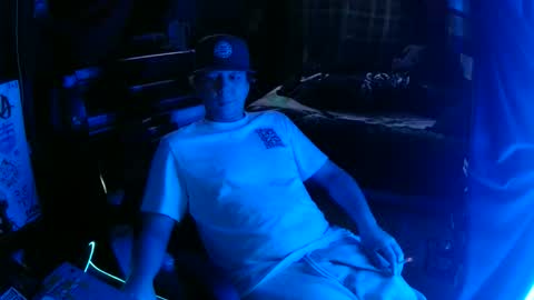 Snapshot of bowerboi1217 chatting on November 30, 2025, 10:36 pm Bowerboi1217 online show from November 30, 2025, 10:36 pm