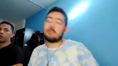 Snapshot of bowsy462 chatting on November 2, 2025, 9:39 pm Juan F online show from November 2, 2025, 9:39 pm