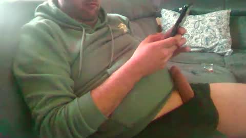 Snapshot of boy27weert chatting on October 1, 2025, 10:54 am Nope online show from October 1, 2025, 10:54 am