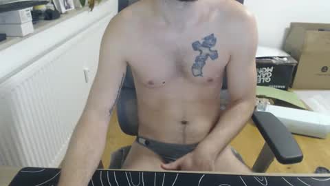 boy_t0y89 online show from February 28, 2026, 12:17 pm
