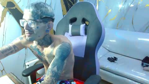 Snapshot of boy_tatto77 chatting on February 11, 2026, 6:46 pm boy_tatto77 online show from February 11, 2026, 6:46 pm