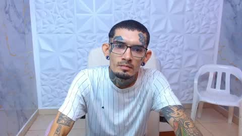 boy_tatto77 online show from May 1, 2026, 11:48 am