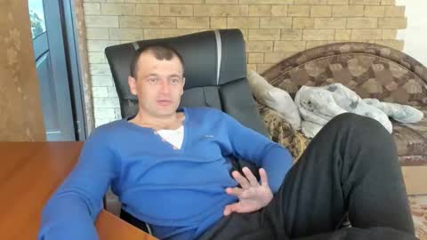 BoyApollon online show from March 31, 2026, 7:09 am