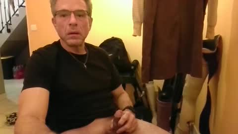 boyaroues online show from November 4, 2025, 6:40 pm