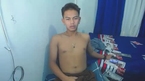 Snapshot of boyax16 chatting on December 25, 2024, 11:43 am boyax16 online show from December 25, 2024, 11:43 am