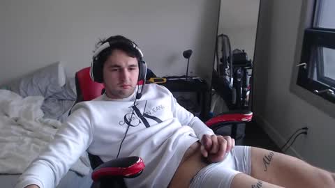 For business or to fuck me contact me boybigcocks Follow my OF  online show from March 12, 2025, 6:00 pm