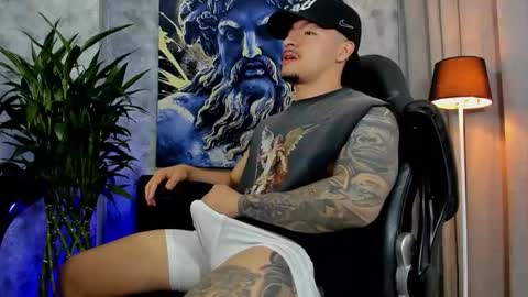Snapshot of boyc02_ chatting on October 12, 2025, 11:48 pm boyc02_ online show from October 12, 2025, 11:48 pm