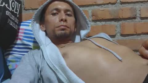 Snapshot of boycumlatino21 chatting on March 29, 2026, 12:10 am Boy online show from March 29, 2026, 12:10 am