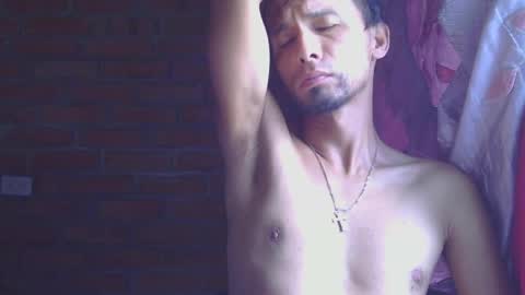 Snapshot of boycumlatino21 chatting on April 3, 2026, 3:10 pm Boy online show from April 3, 2026, 3:10 pm