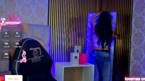 boyfox_tay online show from June 9, 2026, 4:02 am
