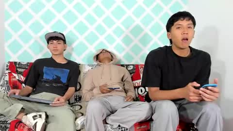 boys4hot_777 online show from January 25, 2025, 7:07 pm