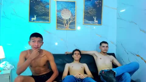 boys_twink69 online show from May 1, 2026, 6:23 pm