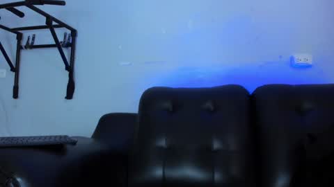 Snapshot of boysweet_boys chatting on February 11, 2025, 10:18 pm Paul and Max online show from February 11, 2025, 10:18 pm