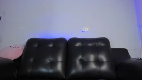 Snapshot of boysweet_boys chatting on February 18, 2025, 9:53 pm Paul and Max online show from February 18, 2025, 9:53 pm