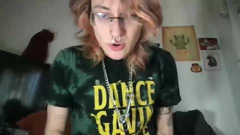 Snapshot of boywithbug chatting on March 6, 2025, 2:08 pm boywithbug online show from March 6, 2025, 2:08 pm