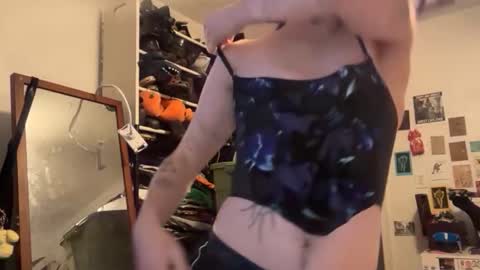 boywithbug online show from February 2, 2026, 11:14 pm