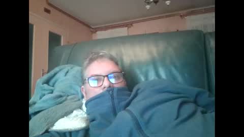 Snapshot of bozo81 chatting on January 14, 2025, 8:09 am bozo81 online show from January 14, 2025, 8:09 am