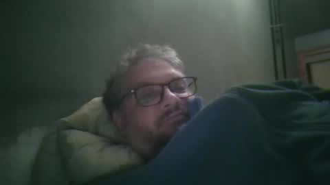 Snapshot of bozo81 chatting on November 8, 2025, 1:39 am bozo81 online show from November 8, 2025, 1:39 am