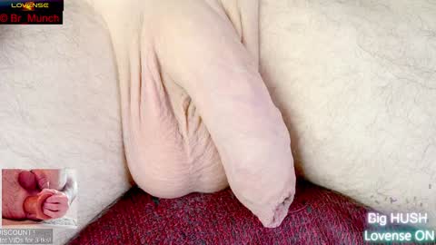 Snapshot of br_munch chatting on February 5, 2025, 9:50 pm Baron online show from February 5, 2025, 9:50 pm