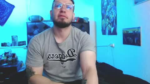 brad hot boy online show from May 14, 2026, 3:41 pm