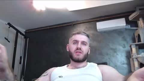 Snapshot of brad_pittfall chatting on September 18, 2025, 9:17 pm ask me online show from September 18, 2025, 9:17 pm