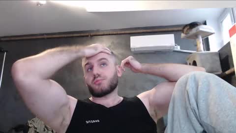 Snapshot of brad_pittfall chatting on September 26, 2025, 2:21 pm ask me online show from September 26, 2025, 2:21 pm