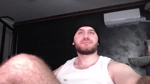 Snapshot of brad_pittfall chatting on October 7, 2025, 7:33 pm ask me online show from October 7, 2025, 7:33 pm