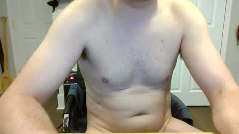 Snapshot of bradley203470 chatting on January 15, 2025, 12:19 am bradley203470 online show from January 15, 2025, 12:19 am