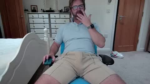 Snapshot of bradley77777 chatting on December 10, 2024, 3:22 pm bradley77777 online show from December 10, 2024, 3:22 pm