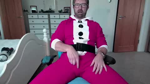 Snapshot of bradley77777 chatting on December 24, 2024, 2:22 pm bradley77777 online show from December 24, 2024, 2:22 pm