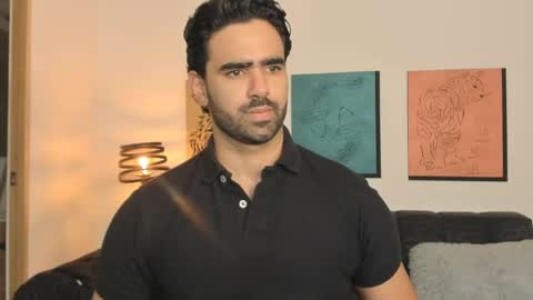 bradleymartin7 online show from April 17, 2026, 1:14 pm