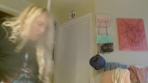i am a naughty jedi knight online show from April 30, 2026, 1:17 pm
