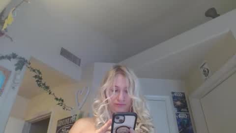 i am a naughty jedi knight online show from May 8, 2026, 1:38 pm