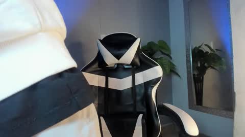 Brand  online show from February 8, 2026, 11:35 am