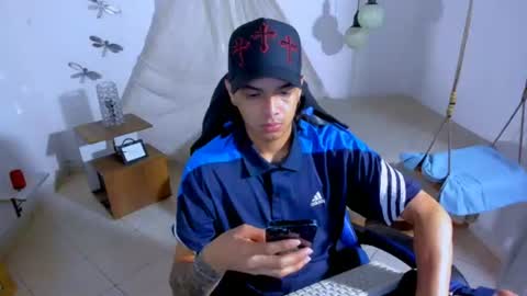 Snapshot of brand_hades chatting on June 24, 2026, 12:31 am B R A N D online show from June 24, 2026, 12:31 am
