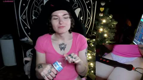 BrandiWRLD999 online show from December 21, 2024, 3:25 am