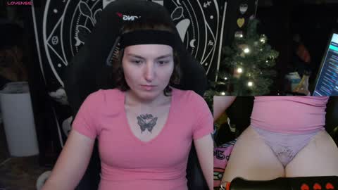 BrandiWRLD999 online show from January 19, 2025, 1:43 am