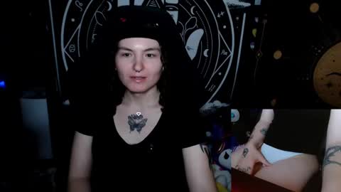 BrandiWRLD999 online show from October 1, 2025, 10:27 pm