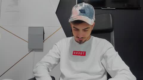 BrandonTateX online show from January 17, 2026, 6:07 am