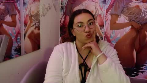 Brandy  online show from May 19, 2026, 1:17 pm