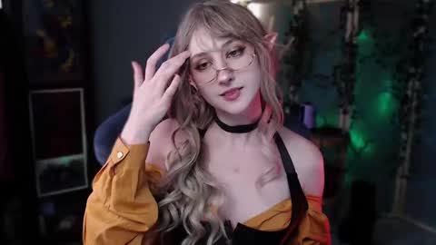 Aurorabut ur dad just calls me Rory online show from March 4, 2025, 5:11 am