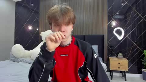 Snapshot of braxiboy chatting on February 12, 2025, 12:22 pm Brax online show from February 12, 2025, 12:22 pm