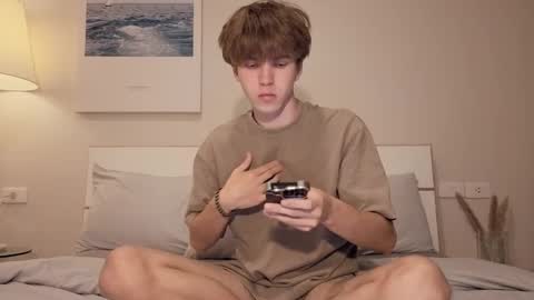 Snapshot of braxiboy chatting on November 8, 2025, 11:32 am Brax online show from November 8, 2025, 11:32 am